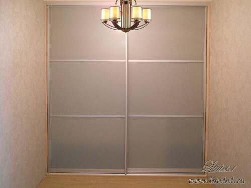 Раздвижные двери «Полярис» с матовым стеклом